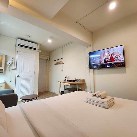 Canal View Lo-Ha Guest House, Contactless Check-In Bangkok Luaran gambar