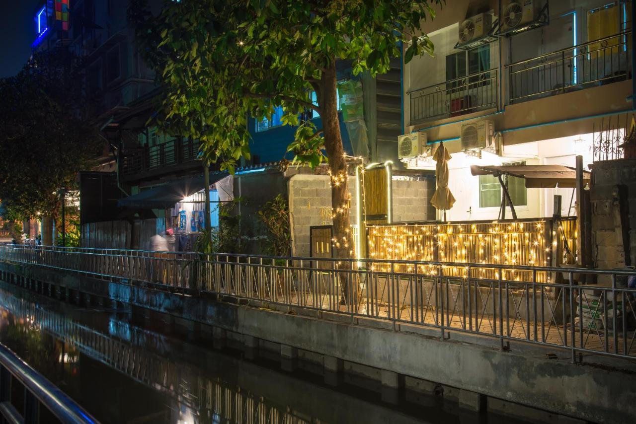 Canal View Lo-Ha Guest House, Contactless Check-In Bangkok Luaran gambar